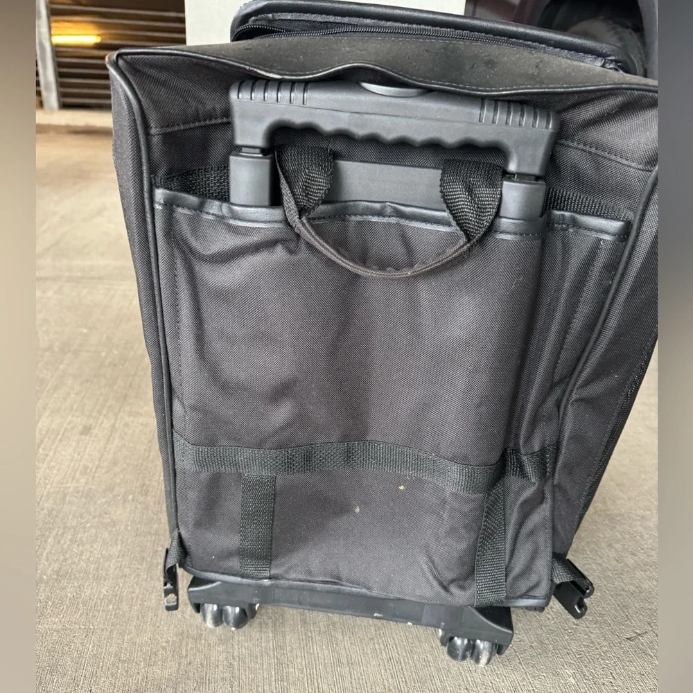 dog carrier